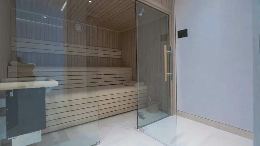 5 bedrooms villa for sale , Benahavis, Spain No. 30485 № 1