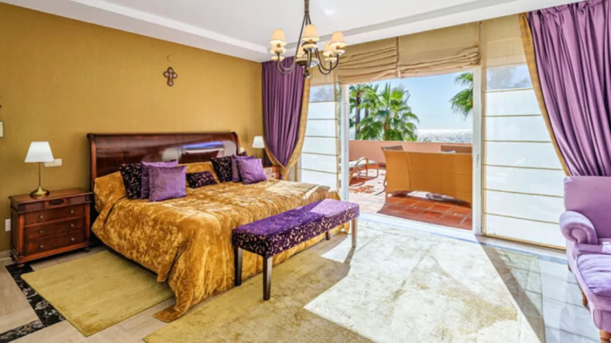 9 bedrooms house for sale , Estepona, Spain No. 30725 № 27