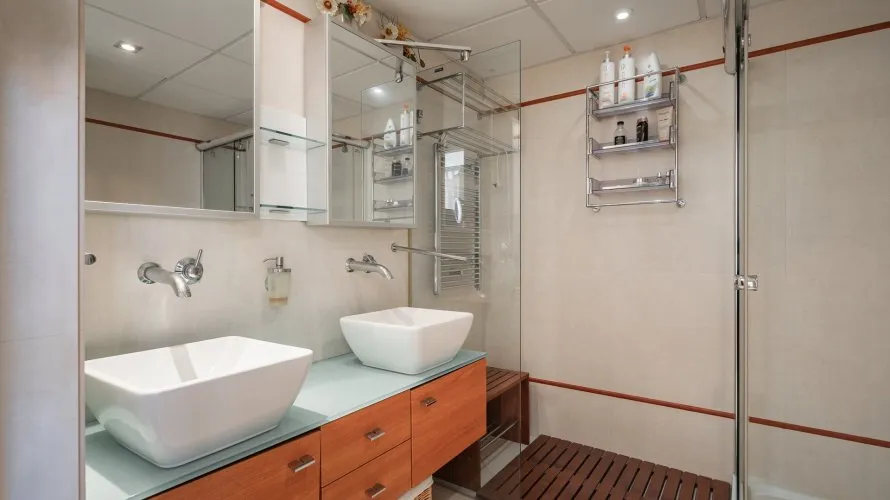 8 bedrooms villa for sale , Estepona, Spain No. 30585 № 12