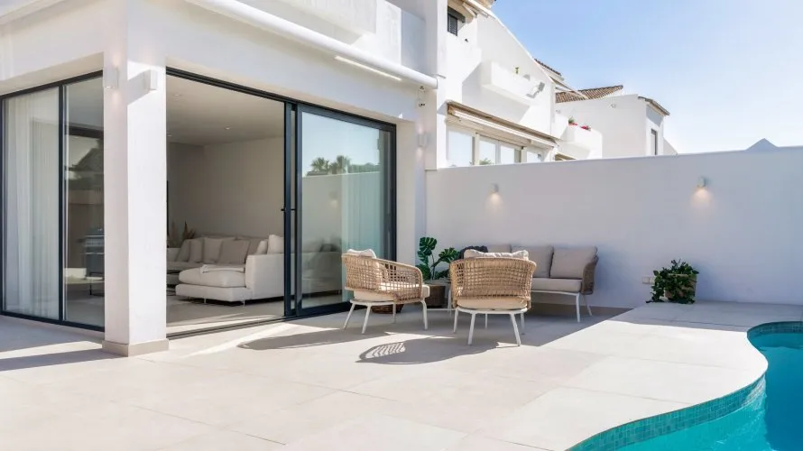 4 bedrooms townhouse for sale , Cortes (San Pedro De Alcantara), Spain No. 30495