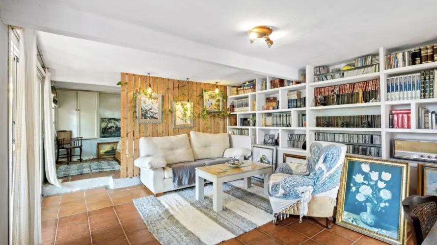 4 bedrooms house for sale , Malaga, Spain No. 31079 № 3