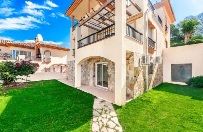 5 bedrooms villa for sale , Mijas Costa, Spain No. 31075