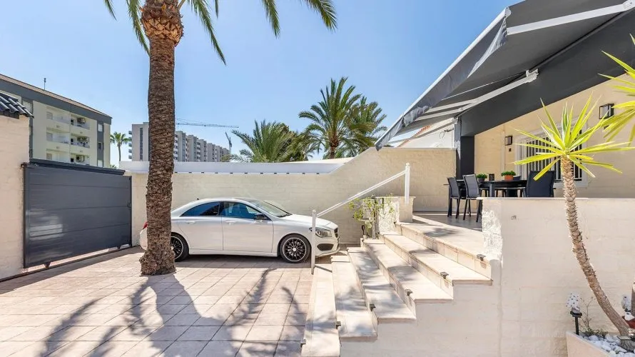 4 bedrooms villa for sale , Torrevieja, Spain No. 31177 № 18