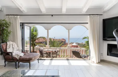 2 bedrooms house for sale , Fuengirola, Spain No. 31180