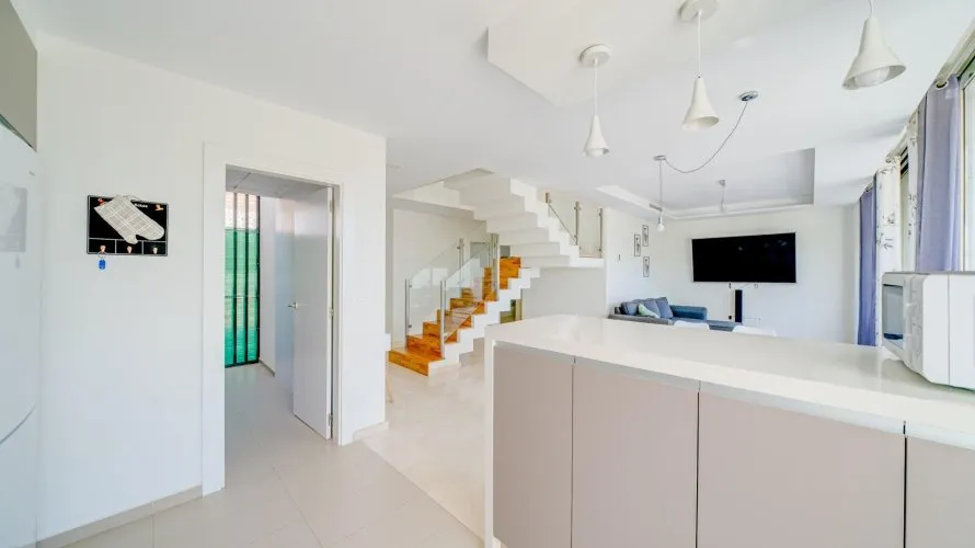 3 bedrooms villa for sale , Villajoyosa, Spain No. 31004 № 19