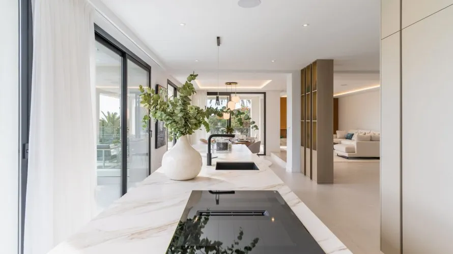 4 bedrooms house for sale , Marbella, Spain No. 31036 № 3