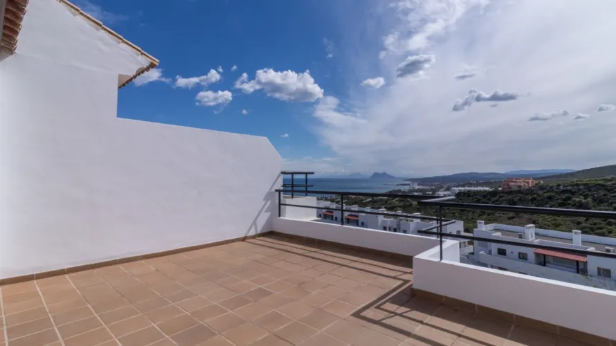 4 bedrooms townhouse for sale , Manilva, Spain No. 30736