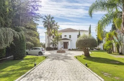 7 bedrooms villa for sale , Marbella, Spain No. 30606