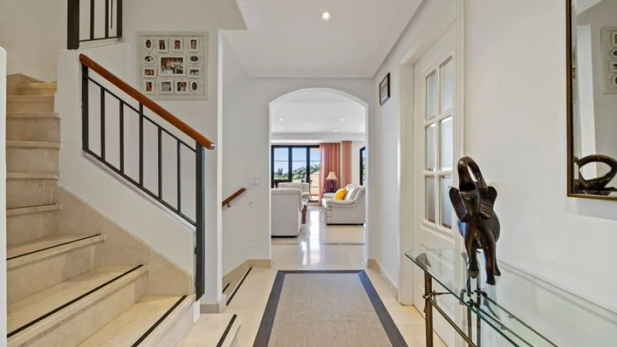 3 bedrooms townhouse for sale , Benahavis, Spain No. 31044 № 3