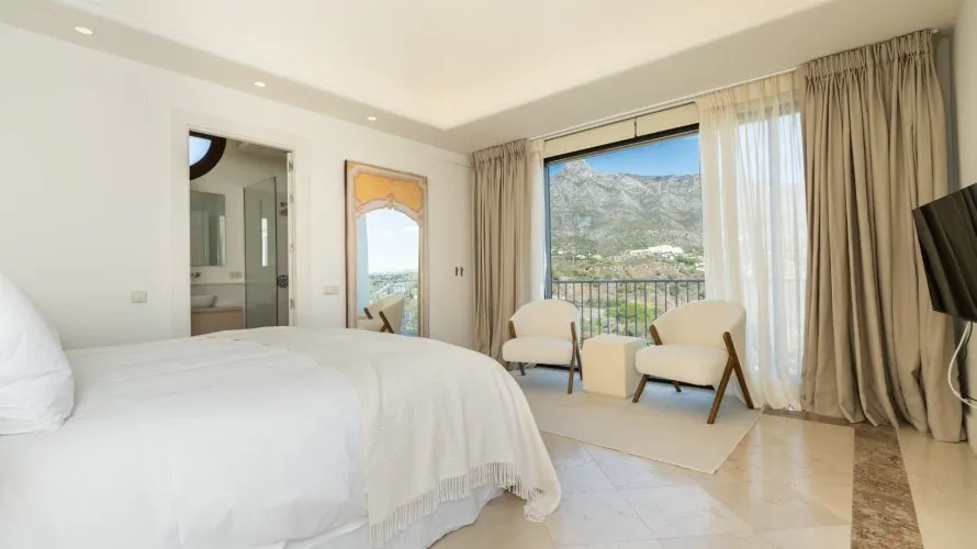 5 bedrooms house for sale , Marbella, Spain No. 30540 № 14