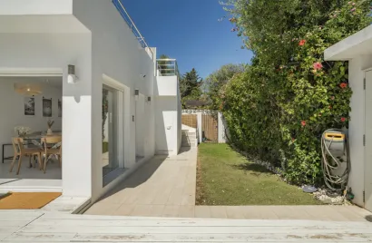2 bedrooms house for sale , Cortes (San Pedro De Alcantara), Spain No. 30743