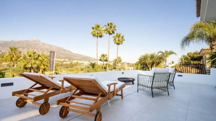 5 bedrooms villa for sale , Nueva Andalucia, Spain No. 30623 № 16