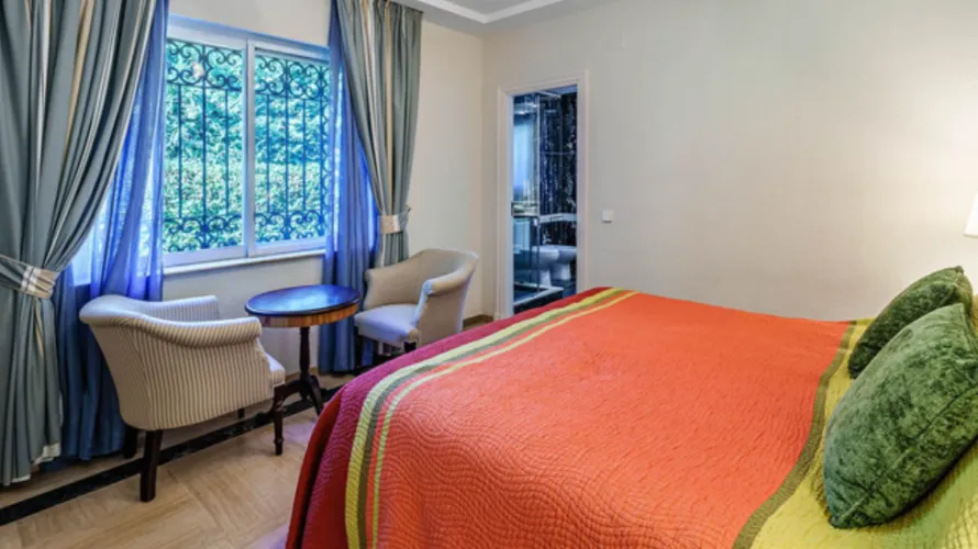 9 bedrooms house for sale , Estepona, Spain No. 30725 № 24