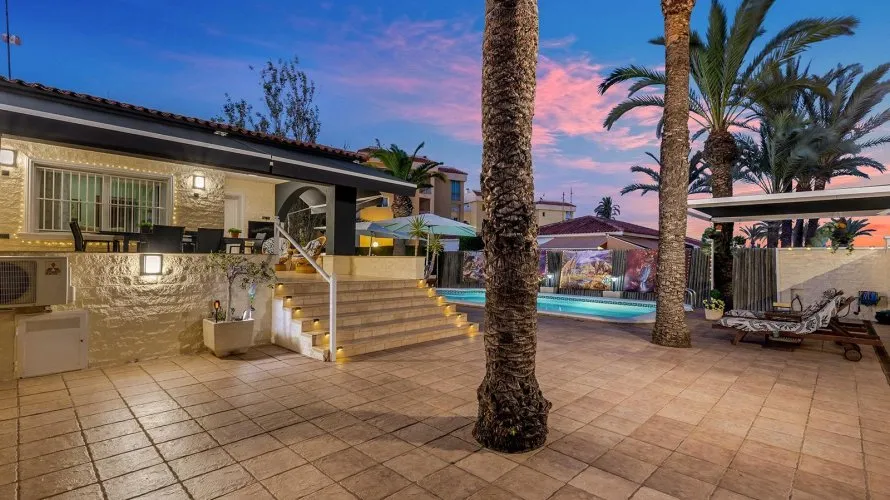 4 bedrooms villa for sale , Torrevieja, Spain No. 31177 № 25