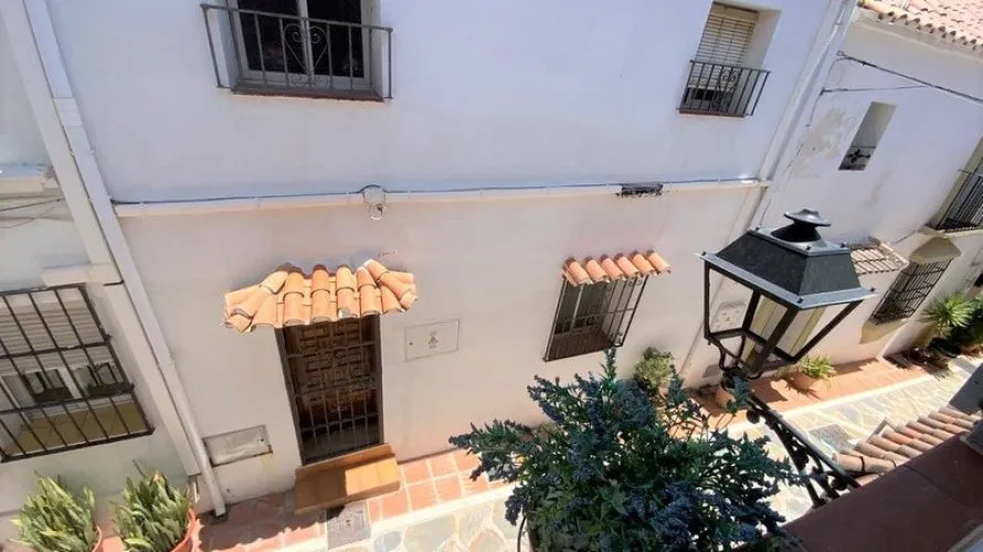 5 bedrooms villa for sale , Marbella, Spain No. 30647 № 17