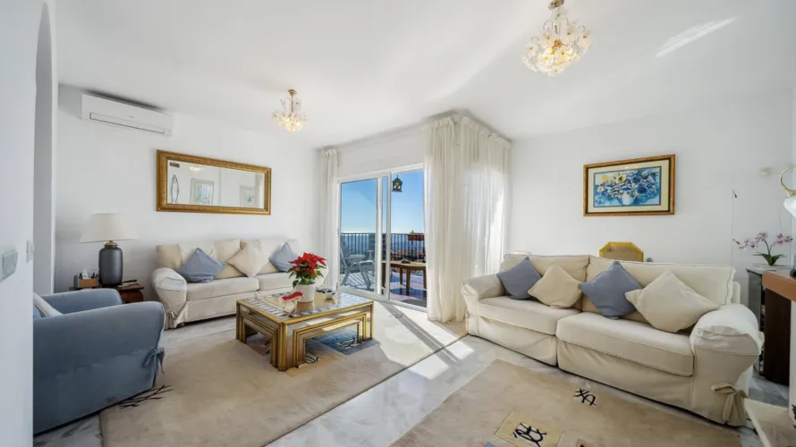 3 bedrooms house for sale , Mijas Costa, Spain No. 31041 № 3