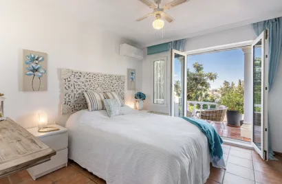 2 bedrooms townhouse for sale , La Atalaya, Spain No. 30992