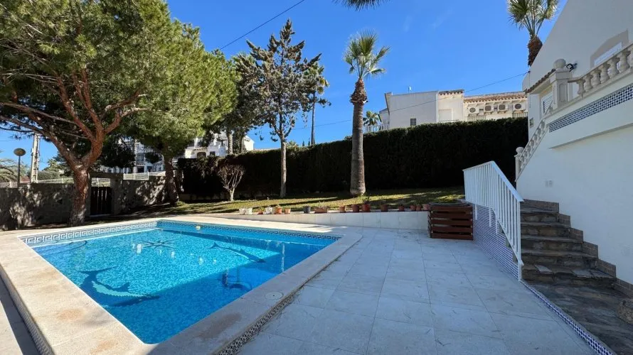 3 bedrooms villa for sale , Cabo Roig, Spain No. 30722 № 3