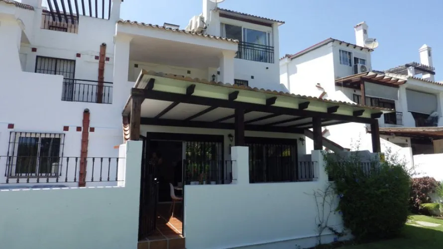 5 bedrooms townhouse for sale , Nueva Andalucia, Spain No. 30589 № 18