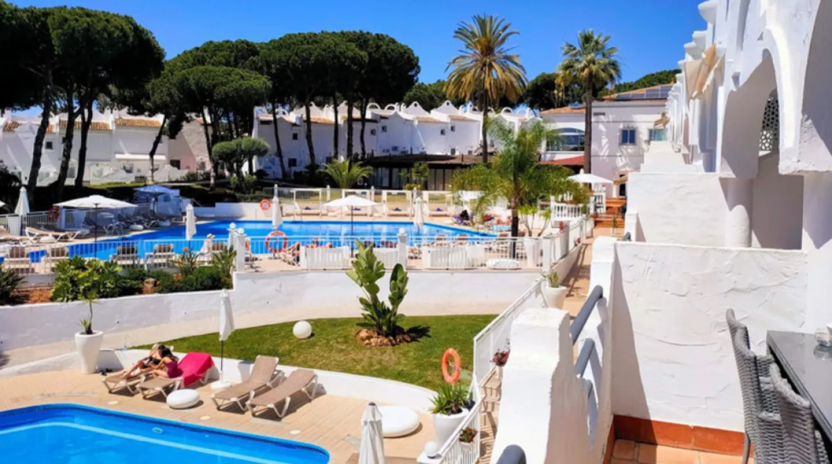 2 bedrooms house for sale , Marbella, Spain No. 31138