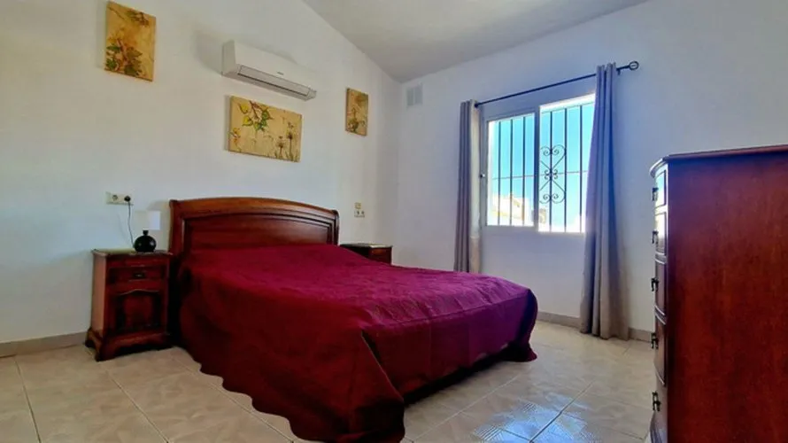 4 bedrooms villa for sale , Fuengirola, Spain No. 30724 № 14