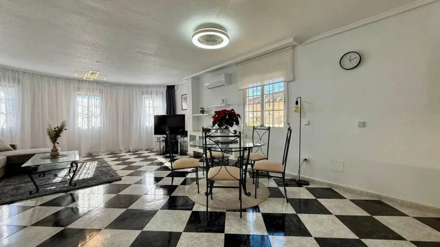 4 bedrooms villa for sale , Playa Flamenca II, Spain No. 31221 № 6