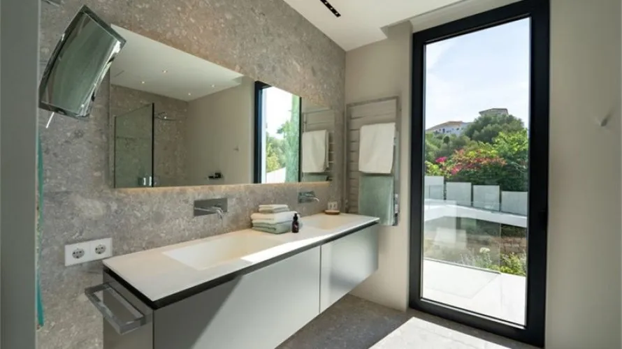 6 bedrooms villa for sale , La Quinta, Spain No. 30758 № 22