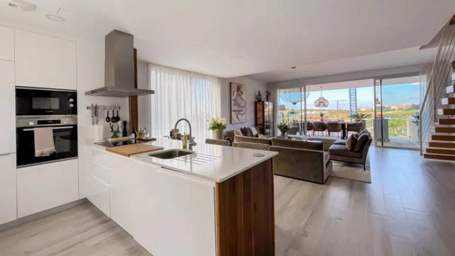 3 bedrooms townhouse for sale , Cancelada, Spain No. 30565