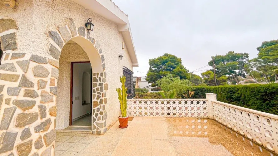 3 bedrooms villa for sale , Los Balcones, Spain No. 30681 № 2