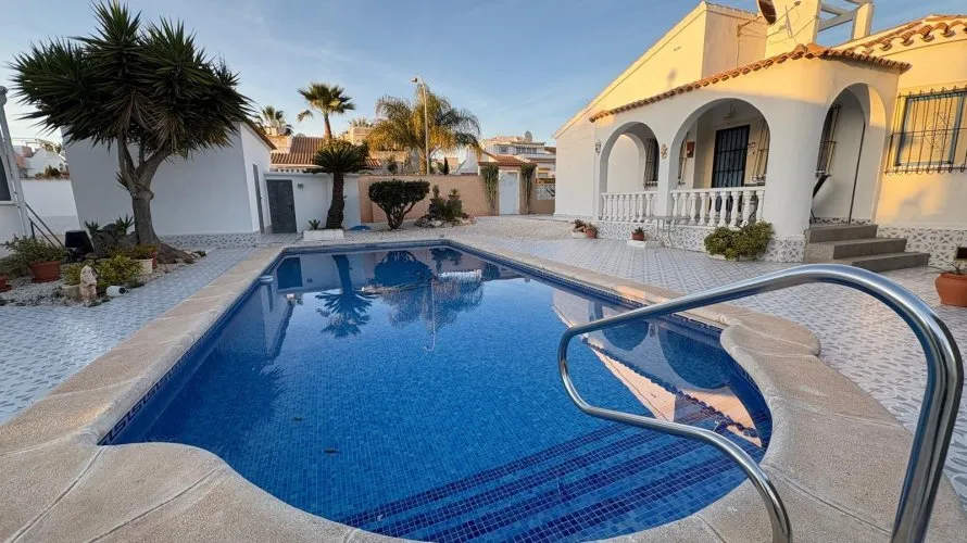 2 bedrooms house for sale , La Florida, Spain No. 31282