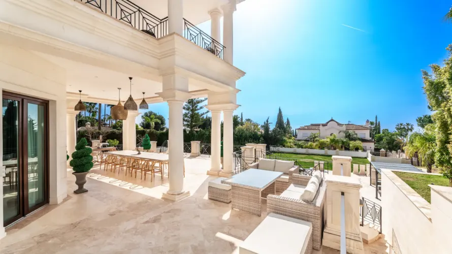 8 bedrooms house for sale , Marbella, Spain No. 31062 № 4