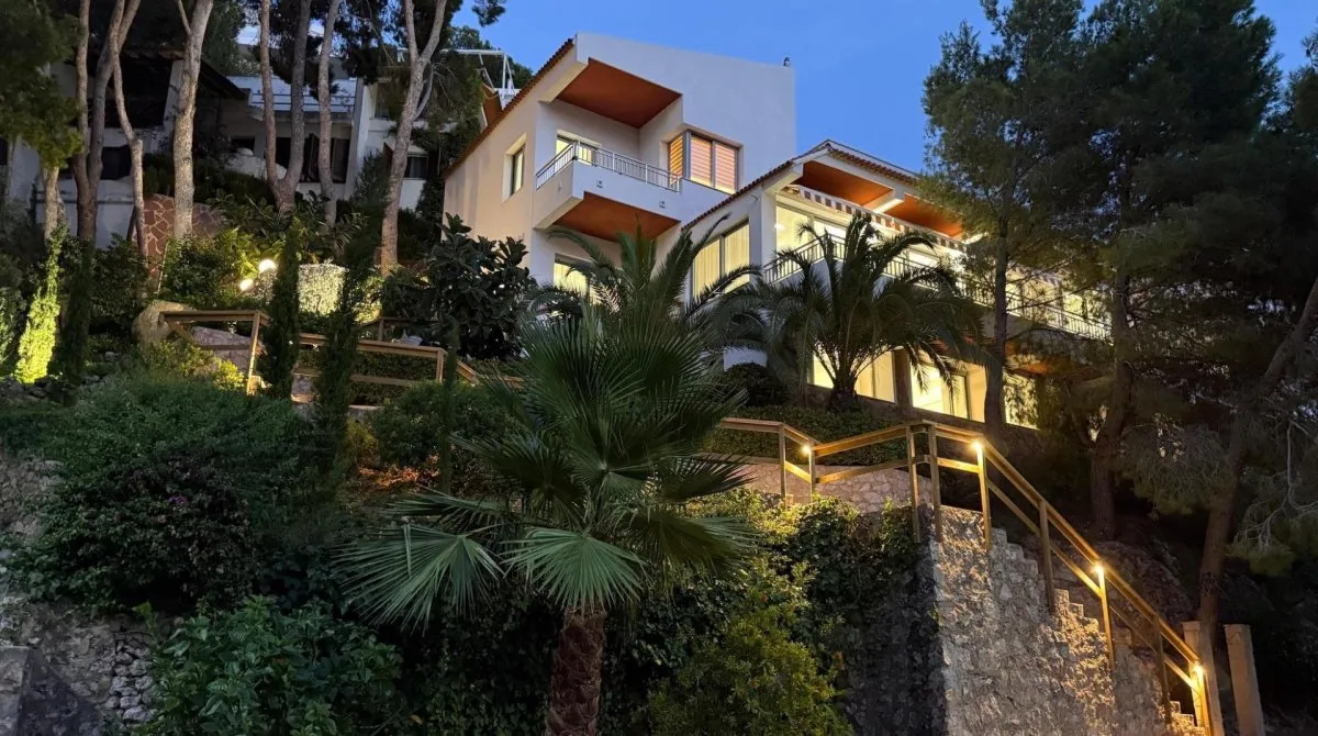 5 bedrooms villa for sale, Cullera, Spain No. 31222