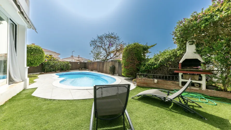 4 bedrooms house for sale , Fuengirola, Spain No. 31184 № 9