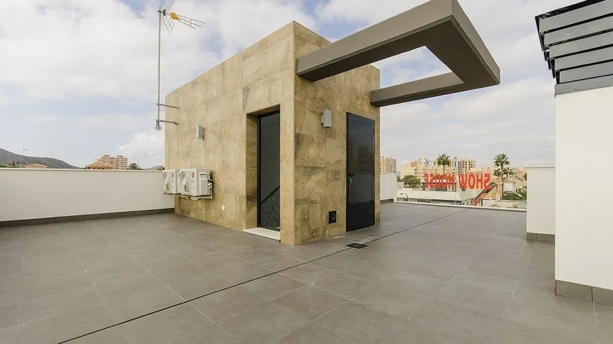 4 bedrooms villa for sale , Playa Honda, Spain No. 30810