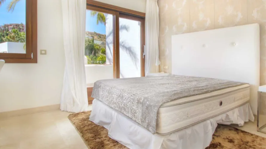 3 bedrooms townhouse for sale , Benahavis, Spain No. 31049 № 12