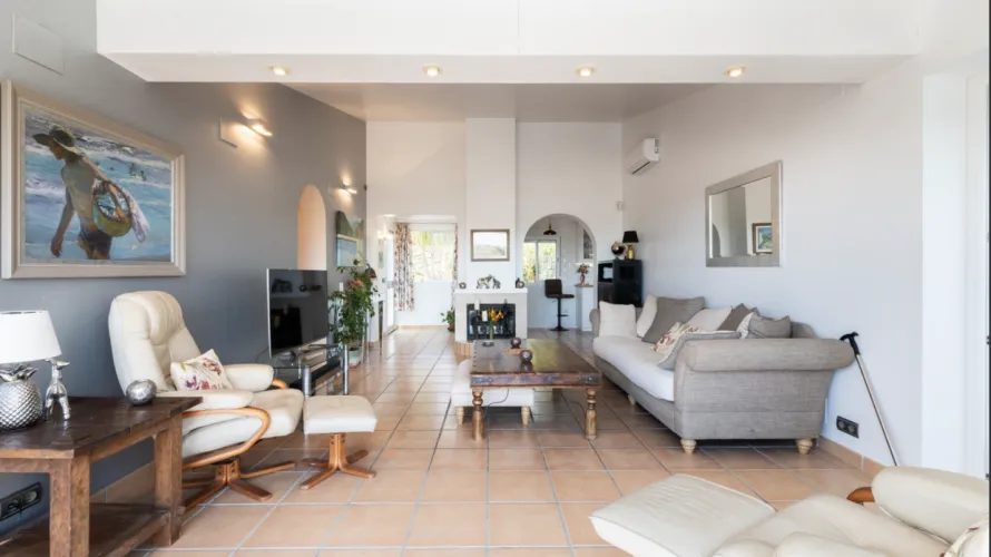 3 bedrooms villa for sale , Estepona, Spain No. 30734 № 6