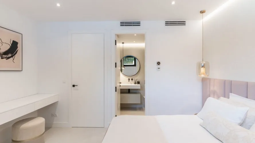 4 bedrooms house for sale , Marbella, Spain No. 31036 № 15