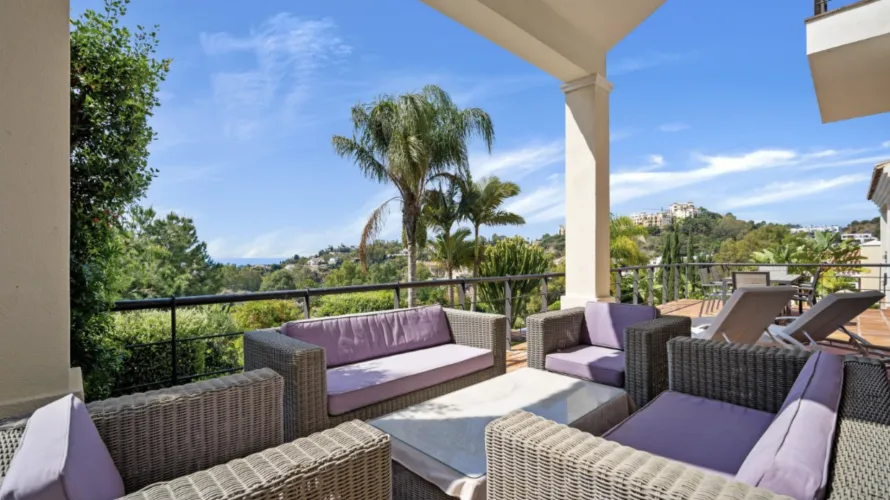 5 bedrooms villa for sale , Benahavis, Spain No. 30739 № 3