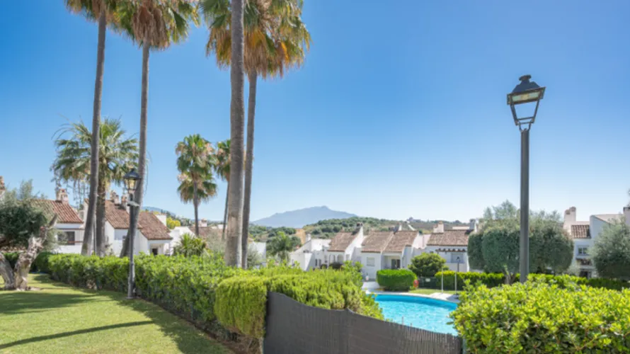 3 bedrooms townhouse for sale , Cancelada, Spain No. 31142 № 19