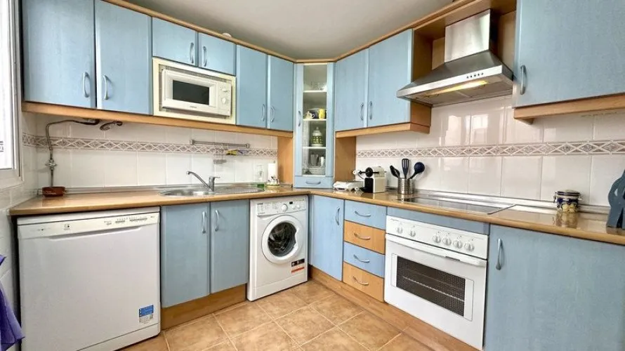 3 bedrooms townhouse for sale , Casares, Spain No. 30577 № 11