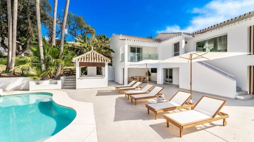 5 bedrooms villa for sale , Marbella, Spain No. 31054