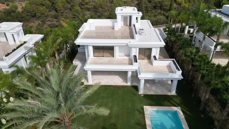 6 bedrooms villa for sale , Marbella, Spain No. 30578 № 10