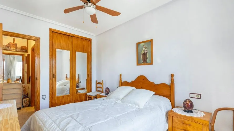 4 bedrooms bungalow for sale , Torrevieja, Spain No. 30684 № 10