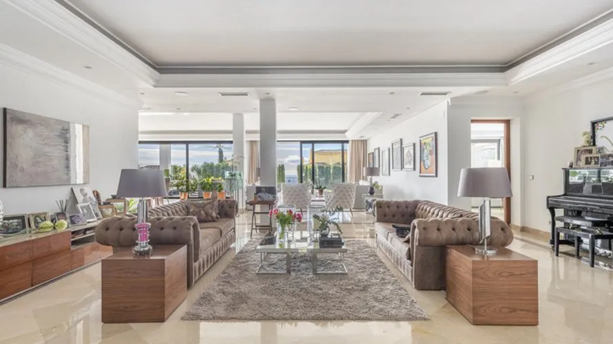 7 bedrooms villa for sale , Marbella, Spain No. 30606 № 13