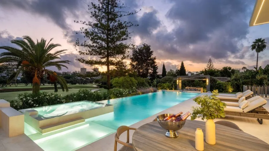 5 bedrooms house for sale , Nueva Andalucia, Spain No. 30999 № 27