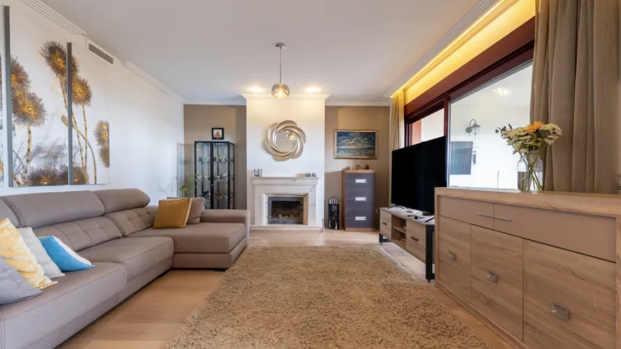 3 bedrooms townhouse for sale , Estepona, Spain No. 31056