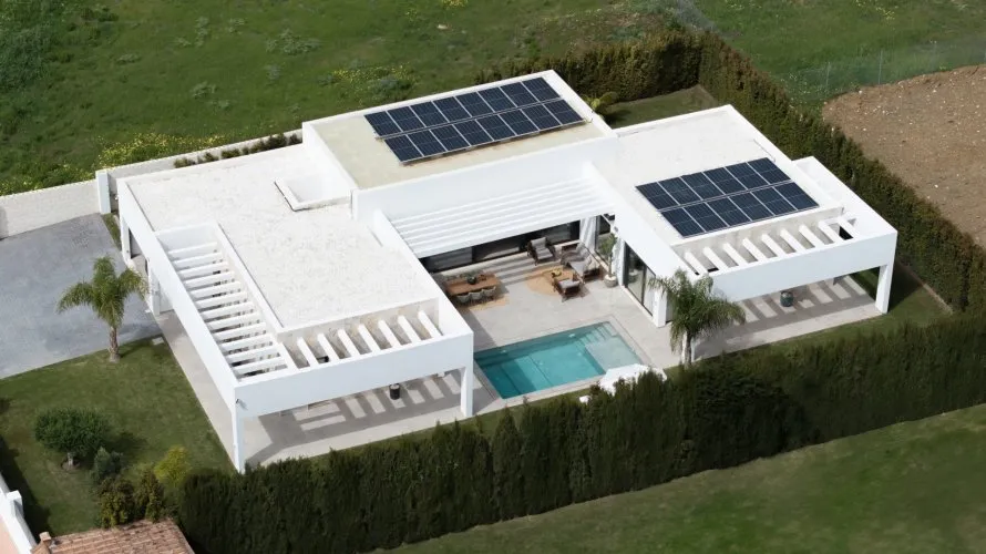 4 bedrooms villa for sale , Estepona, Spain No. 30631 № 1