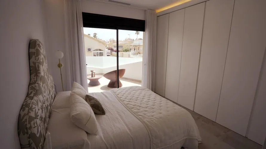 3 bedrooms villa for sale , La Florida, Spain No. 30966 № 16