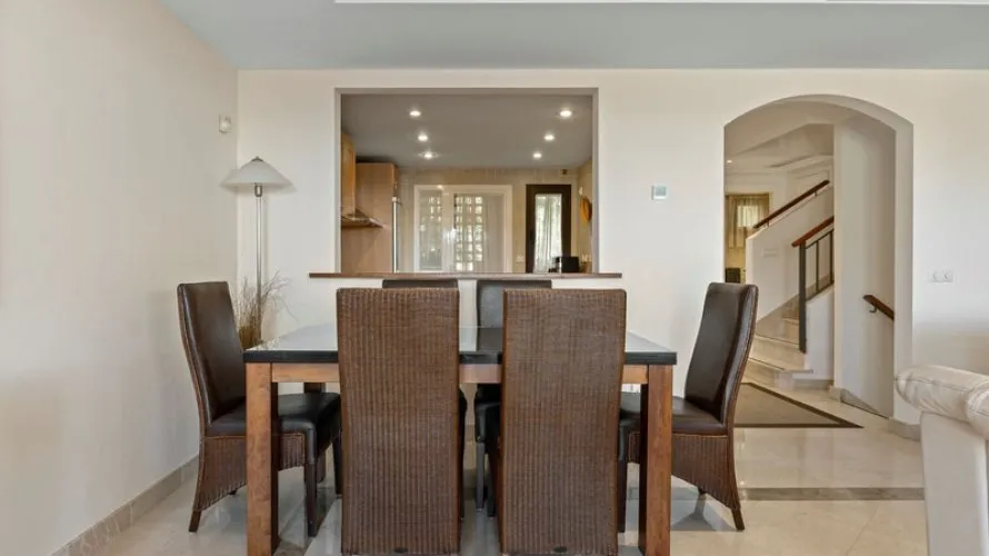 3 bedrooms townhouse for sale , Benahavis, Spain No. 31044 № 13