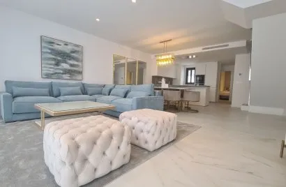 4 bedrooms townhouse for sale , Marbella, Spain No. 30593